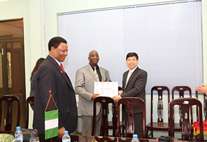 NIGERIA’S AMBASSADOR EXTRAORDINARY AND PLENIPOTENTIARY TO THE SOCIALIST REPUBLIC OF VIETNAM TO VISIT THE COLLEGE